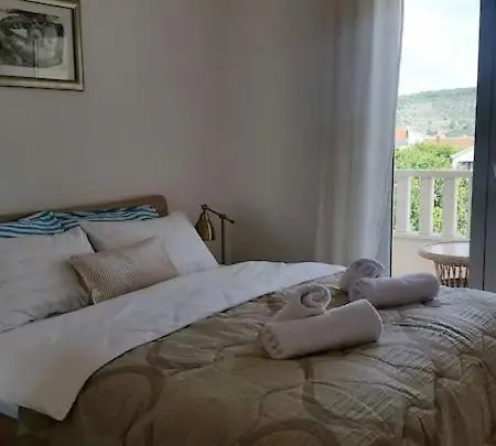 Apartment Apartman Mediterraneo